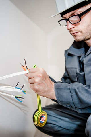 Illustration for article titled Perth Australian Repair Company Gives Appliances Longer Lives